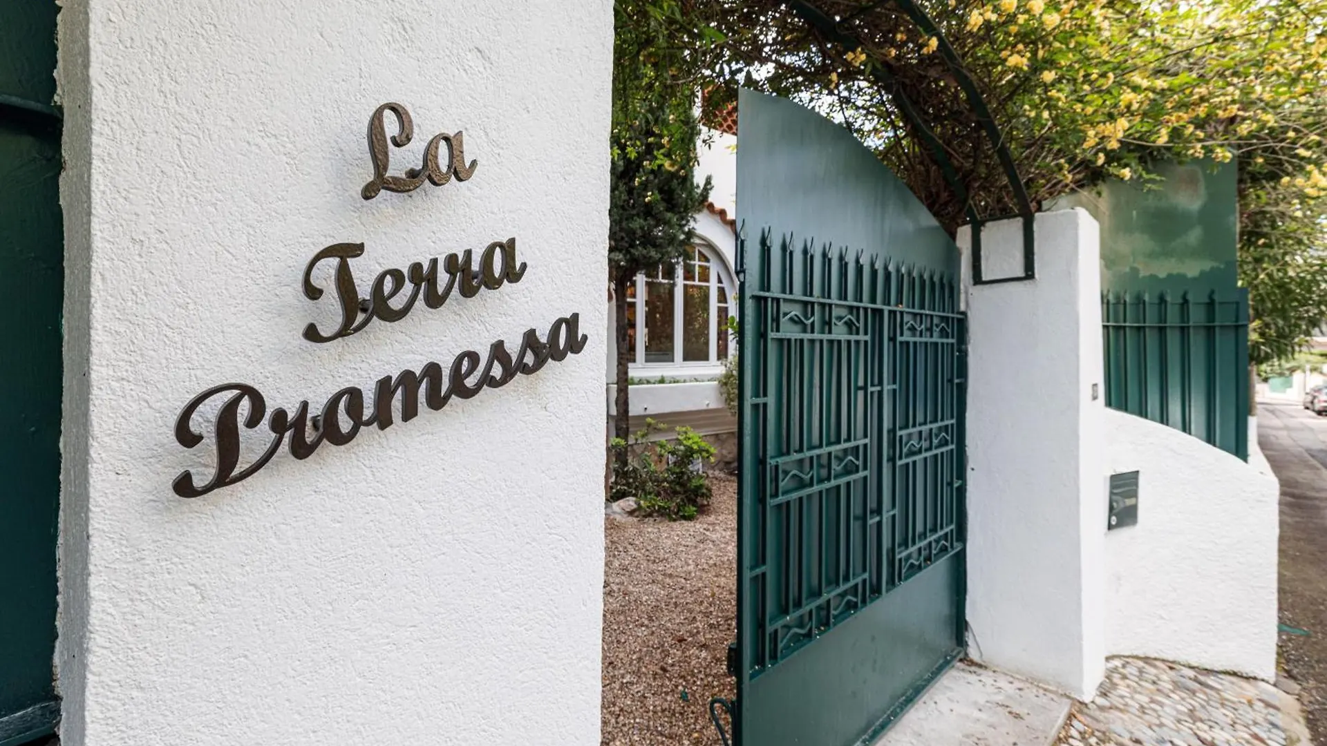 Stunning Juan Les Pins 4 Bed Villa With Pool Antibes